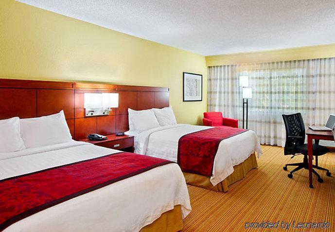 Courtyard Sarasota Bradenton Airport Ξενοδοχείο Δωμάτιο φωτογραφία
