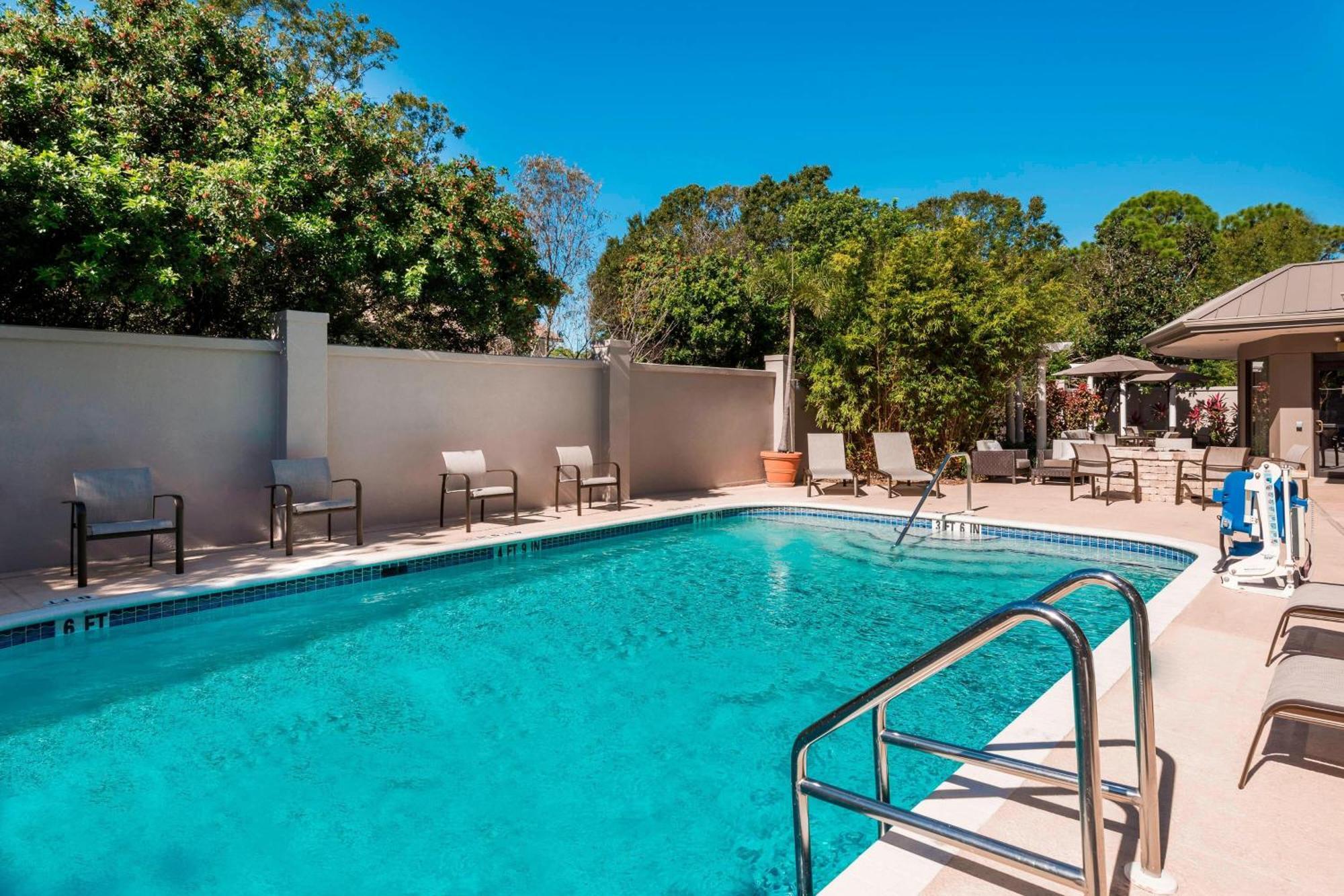 Courtyard Sarasota Bradenton Airport Ξενοδοχείο Εξωτερικό φωτογραφία
